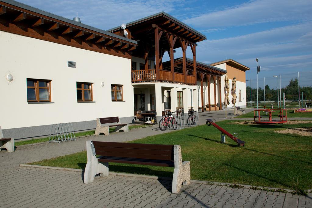 מלון Sportovni Areal Horni Pocaply מראה חיצוני תמונה